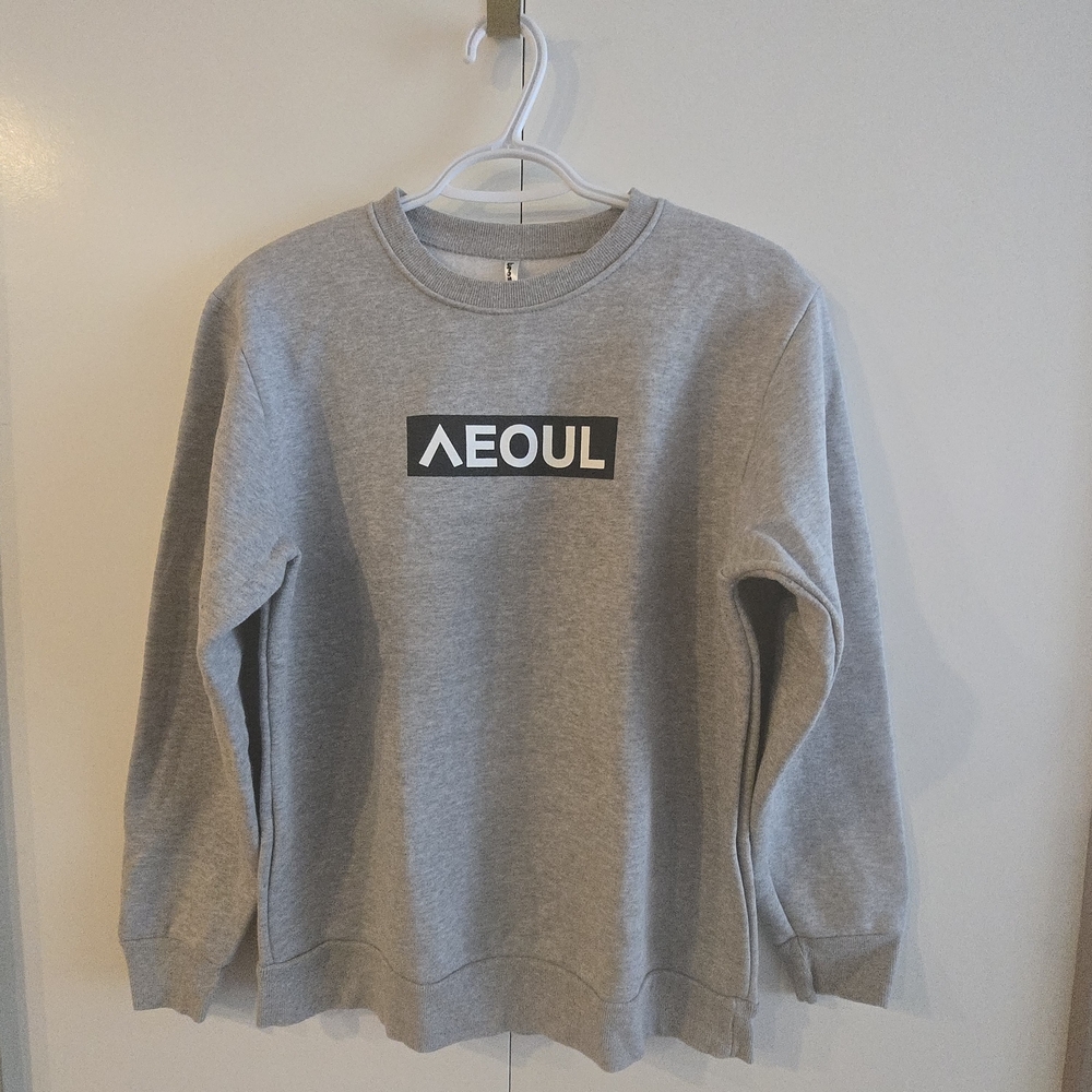Men's Gray Crewneck Sweater